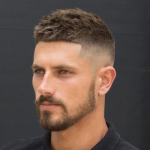 coupes de cheveux tendance cheveux courts homme