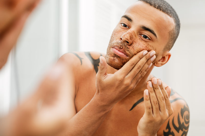 des cosmétiques à l'huile de coco pour toutes les peaux 