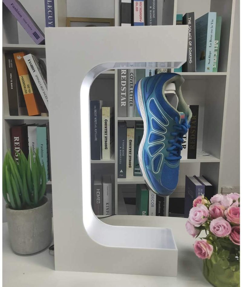 tablette lévitation chaussure