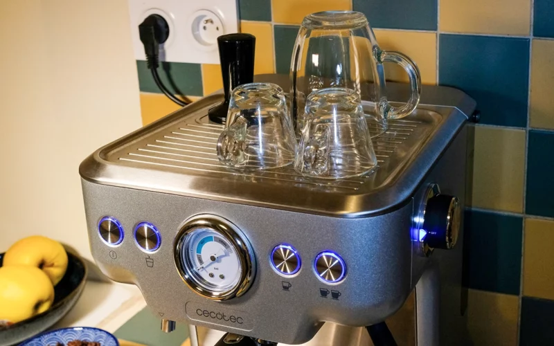 machine à café Cecotec Barista design high-tech
