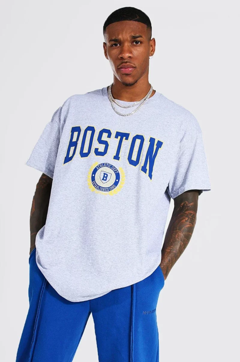 Tee-shirt Boston gris pour homme idée de look de la semaine