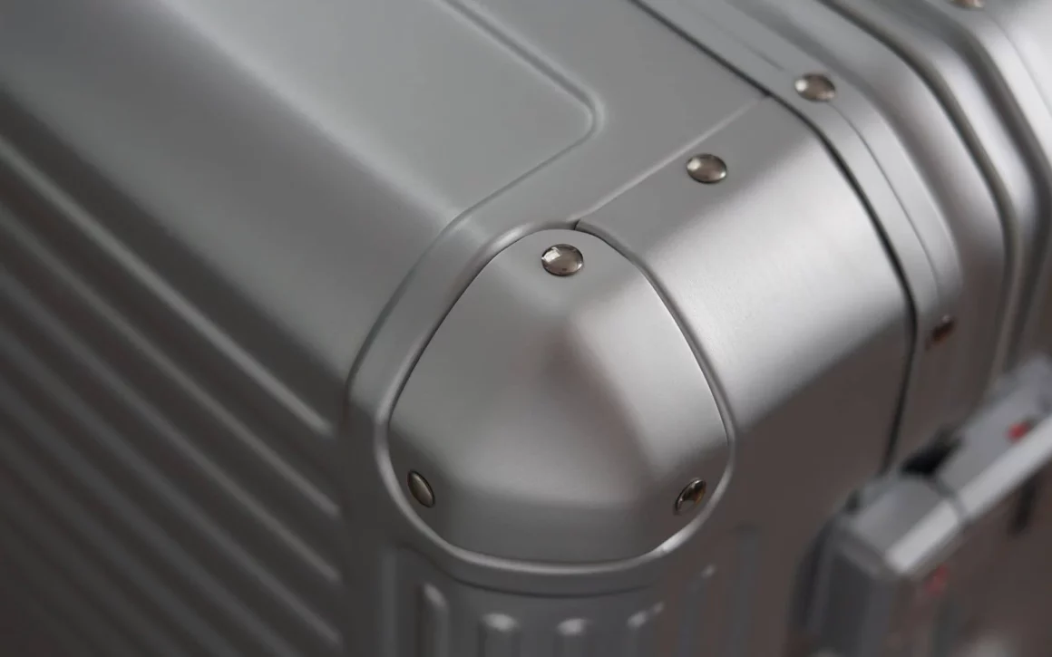 valise en aluminium robuste next