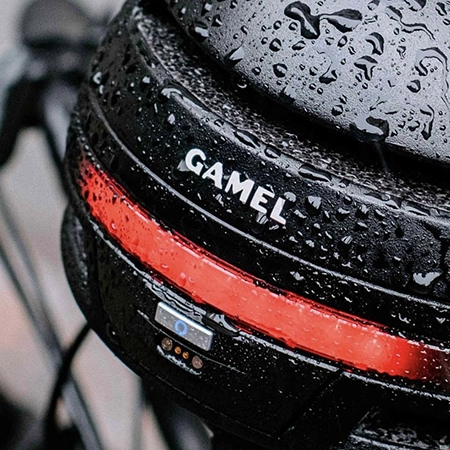 casque de vélo avec clignotant gamel