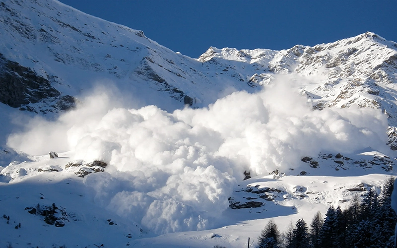 héliski sports les plus dangereux avalanche