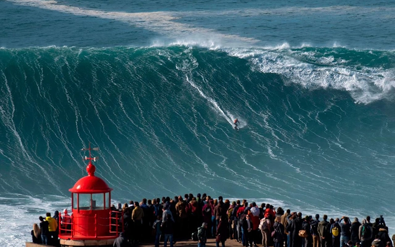 vague nazaré sport le plus dangereux