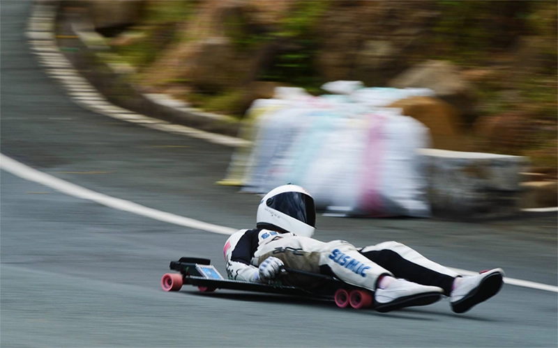 sport le plus dangereux street luge risques