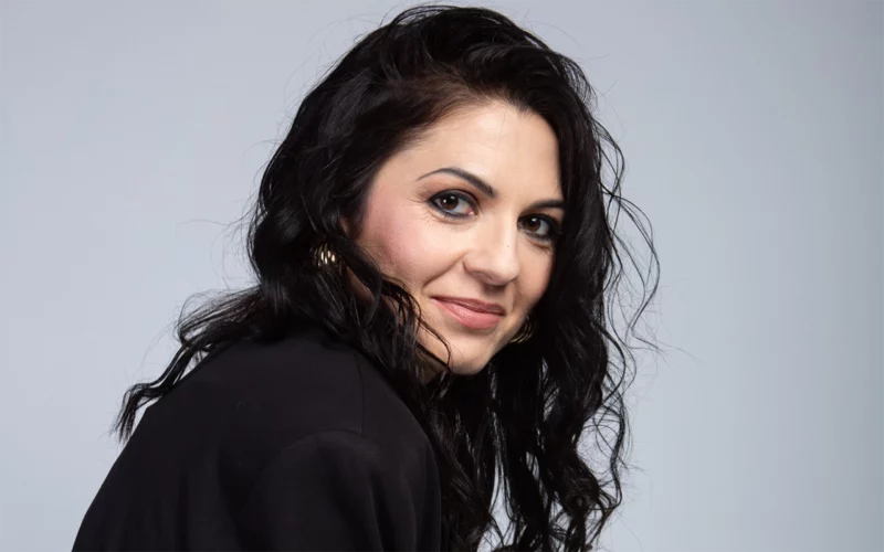 Top 5 des humoristes Elena Nagapetyan