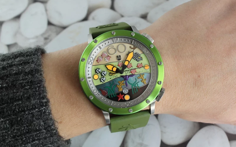 Alexander Shorokhoff montre Flensi
