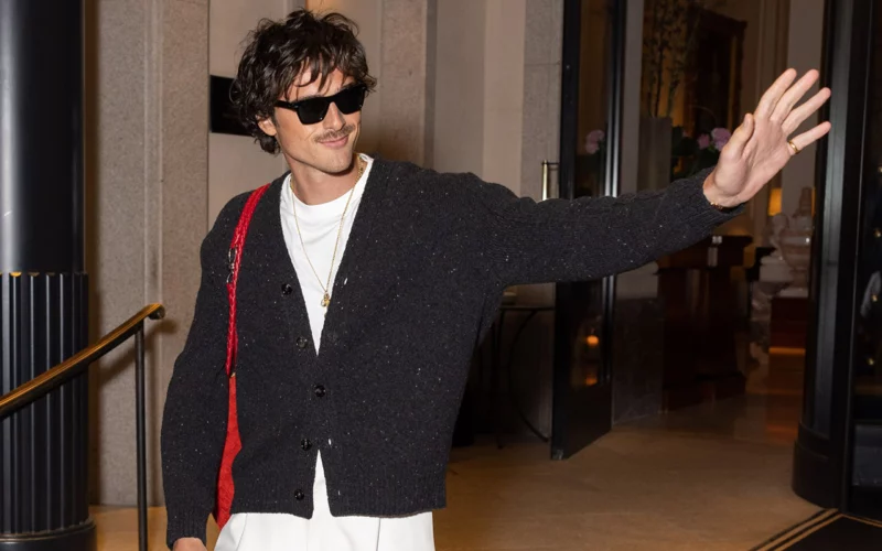 Le style de Jacob Elordi de sortie