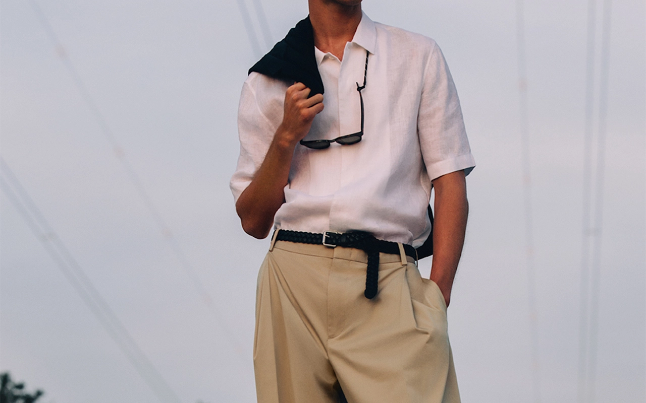s’habiller dans un style minimaliste