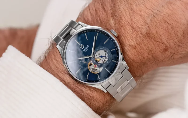 comment marche une montre tourbillon sur cadran