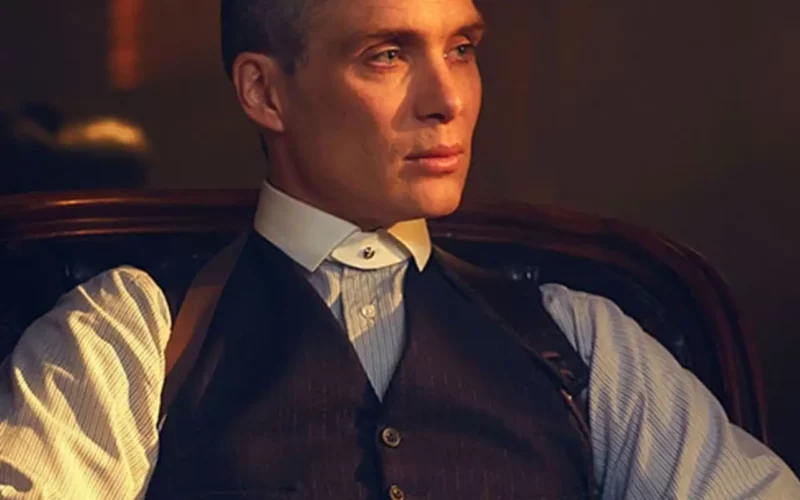 comment s’habiller comme Thomas Shelby portrait