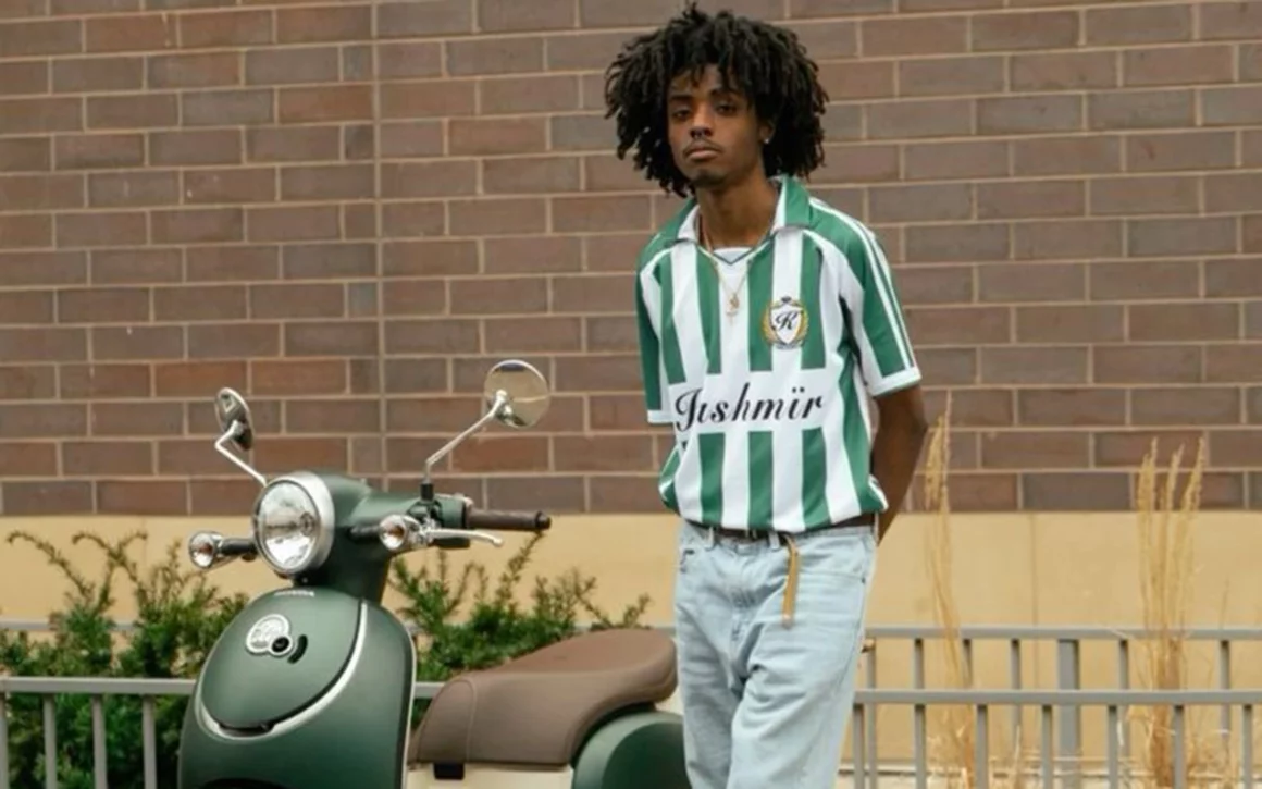 maillot de foot vintage trendy rayures