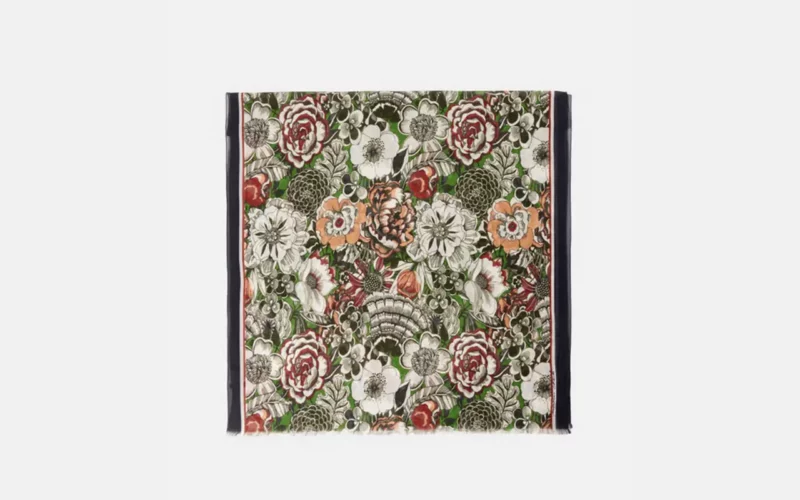 porter le foulard MONSIEUR CHARLI