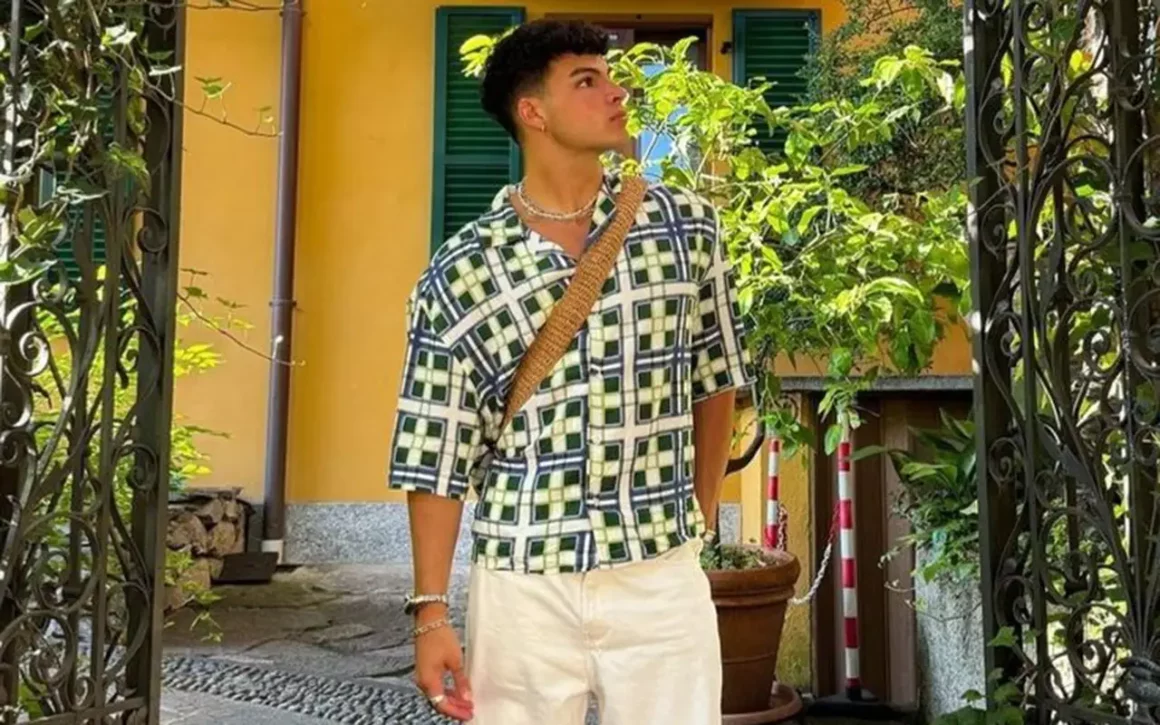 porter les chaussures ouvertes style funk riviera