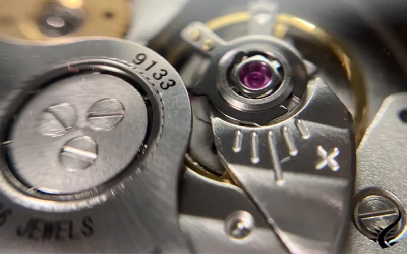 rubis dans une montre fonctionnement
