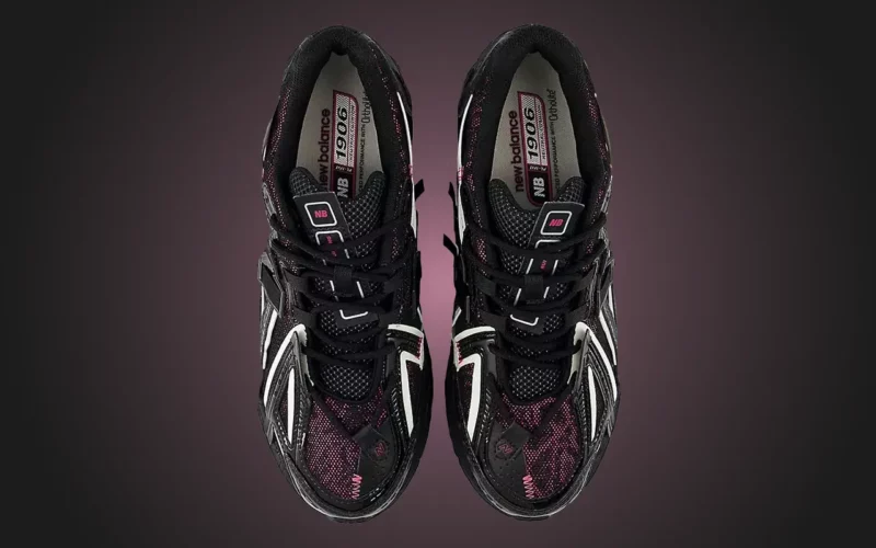 New Balance 1906A Dragon Berry dessus