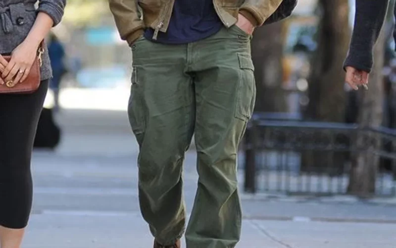 adopter le style militaire bas kaki