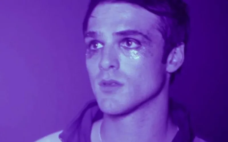 comment s’habiller comme dans Euphoria makeup
