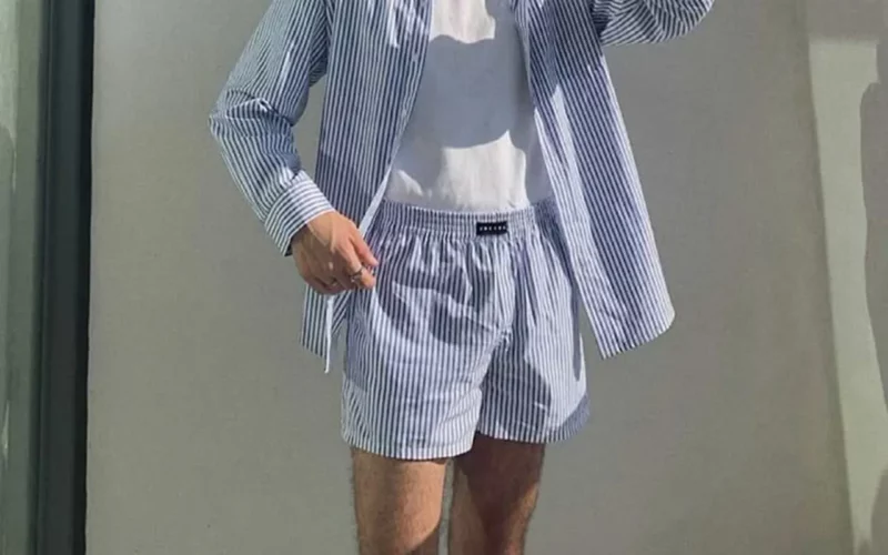 micro short pour homme à rayure bleu