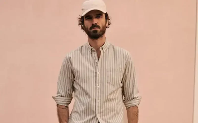 porter les rayures chemise