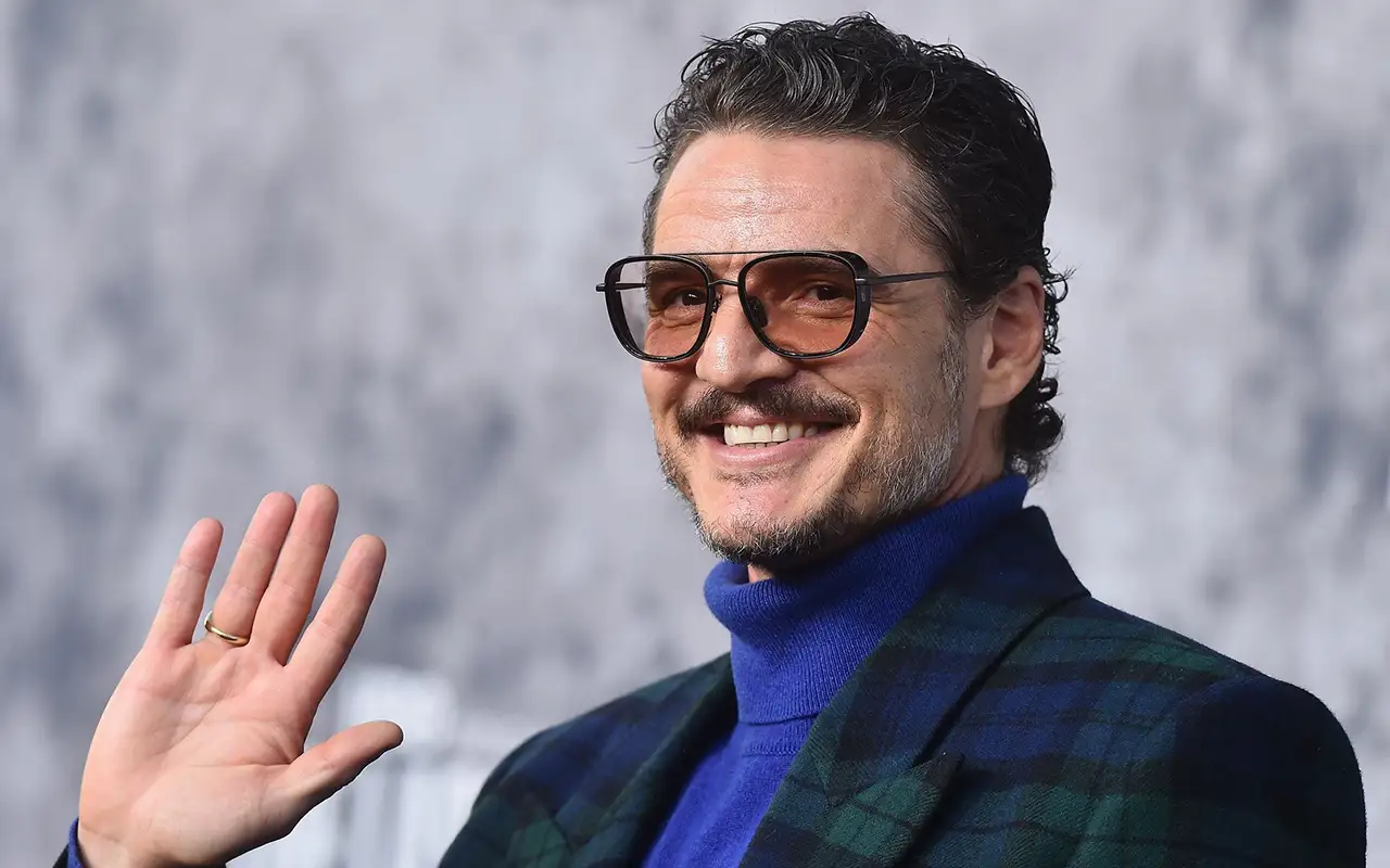 style de Pedro Pascal