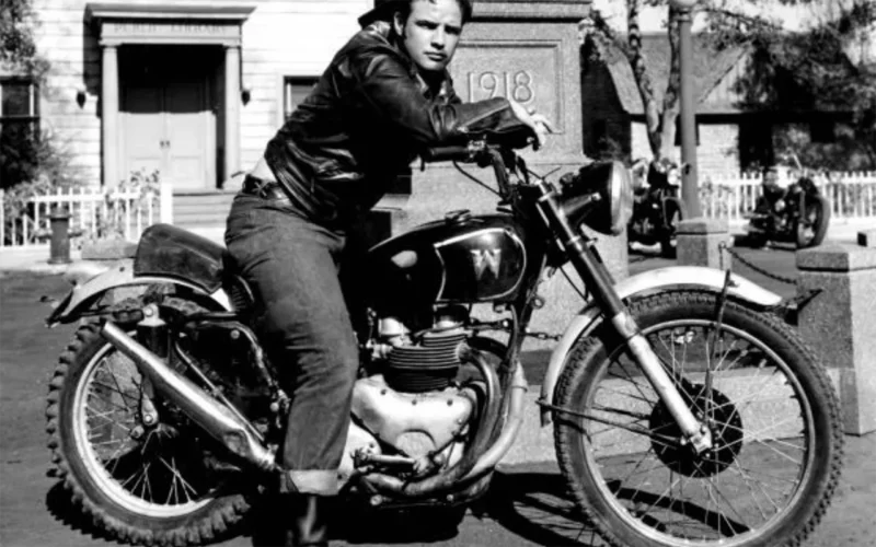 Le cuff jean trendy marlon brando