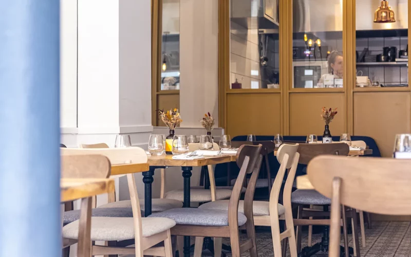 TOP RESTAU Bistronomique a table salle