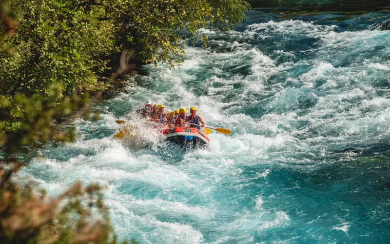 activités à sensations fortes rafting