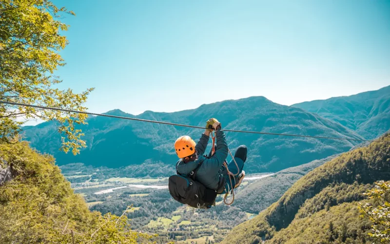 activités à sensations fortes tyrolienne
