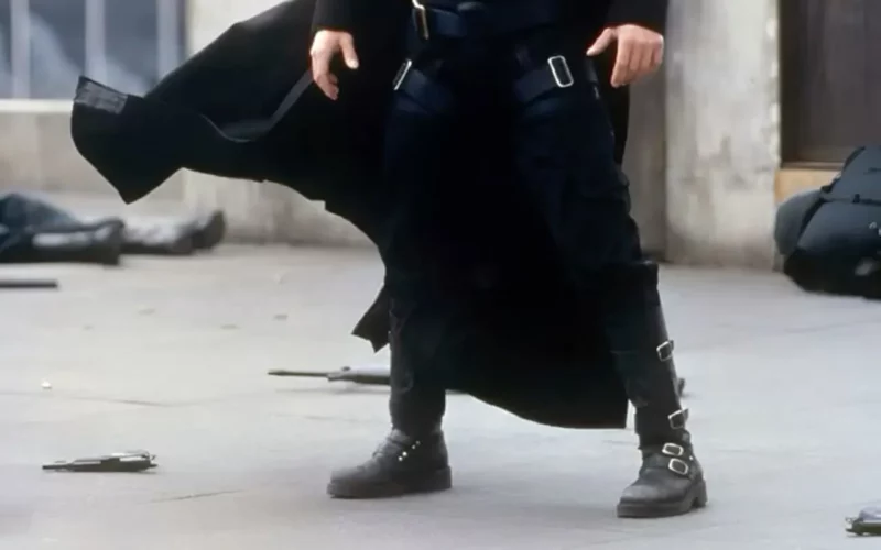 comment s’habiller comme Neo de Matrix bottes