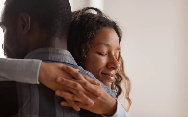 résoudre dispute dans un couple calin