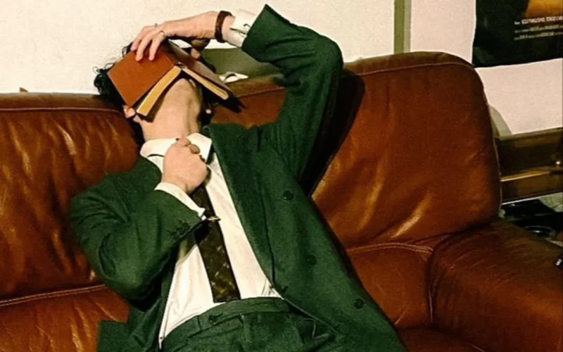 Adopter le style Dandy vert olive