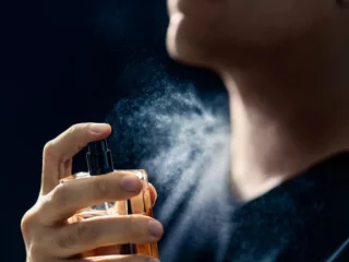 Pourquoi mon parfum ne tient pas