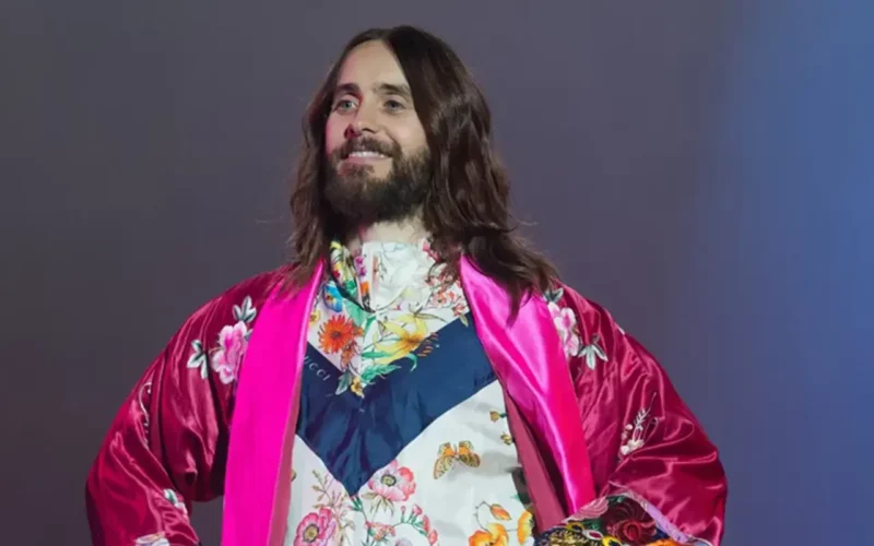 le style de jared leto kimono