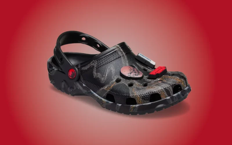 Crocs Classic Clog « Hellfire Club » modèle 1