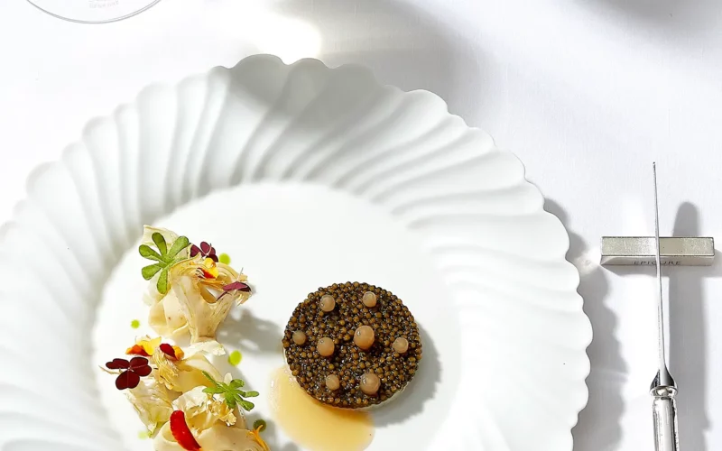 TOP 10 des meilleurs restaurants étoilés à Paris EPICURE plat
