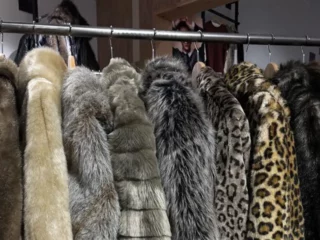 manteau en fausse fourrure pour homme trendy